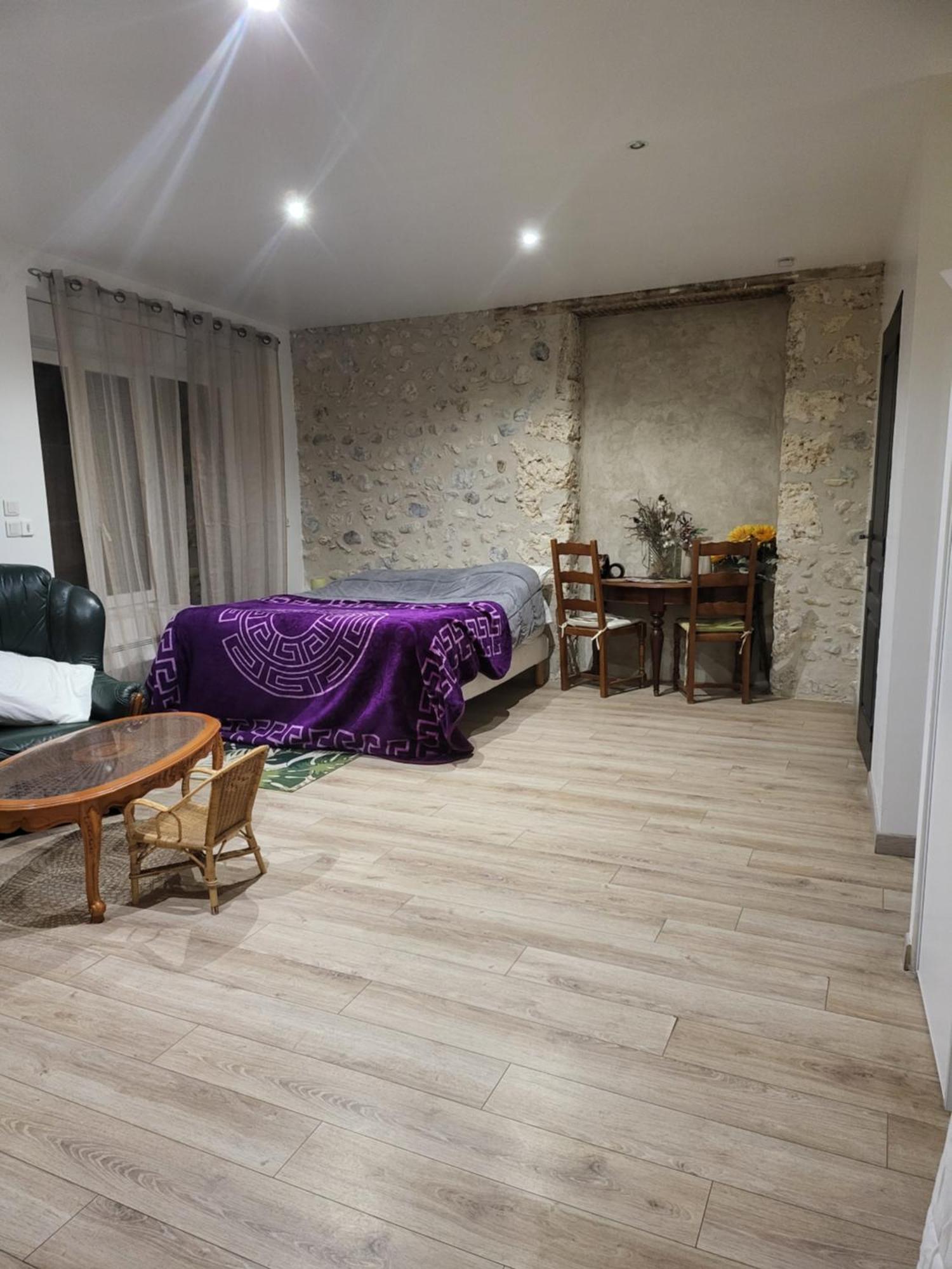 La Grande Chambre 圣·让恩·罗亚恩斯 外观 照片